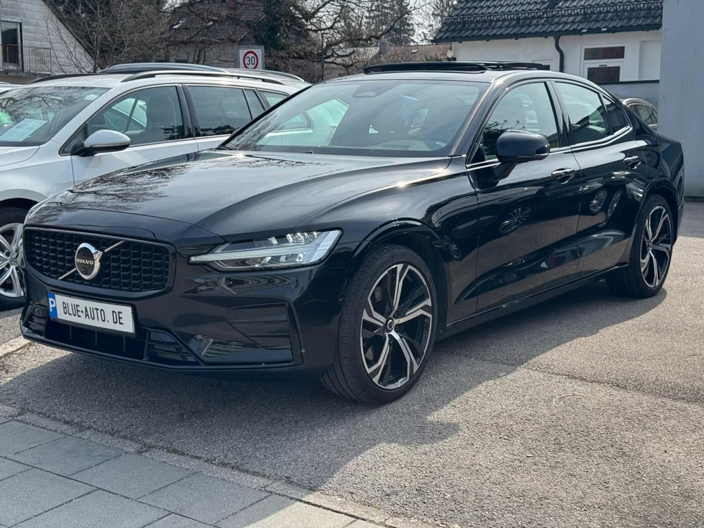 Volvo S60 R-Design Plus Dark