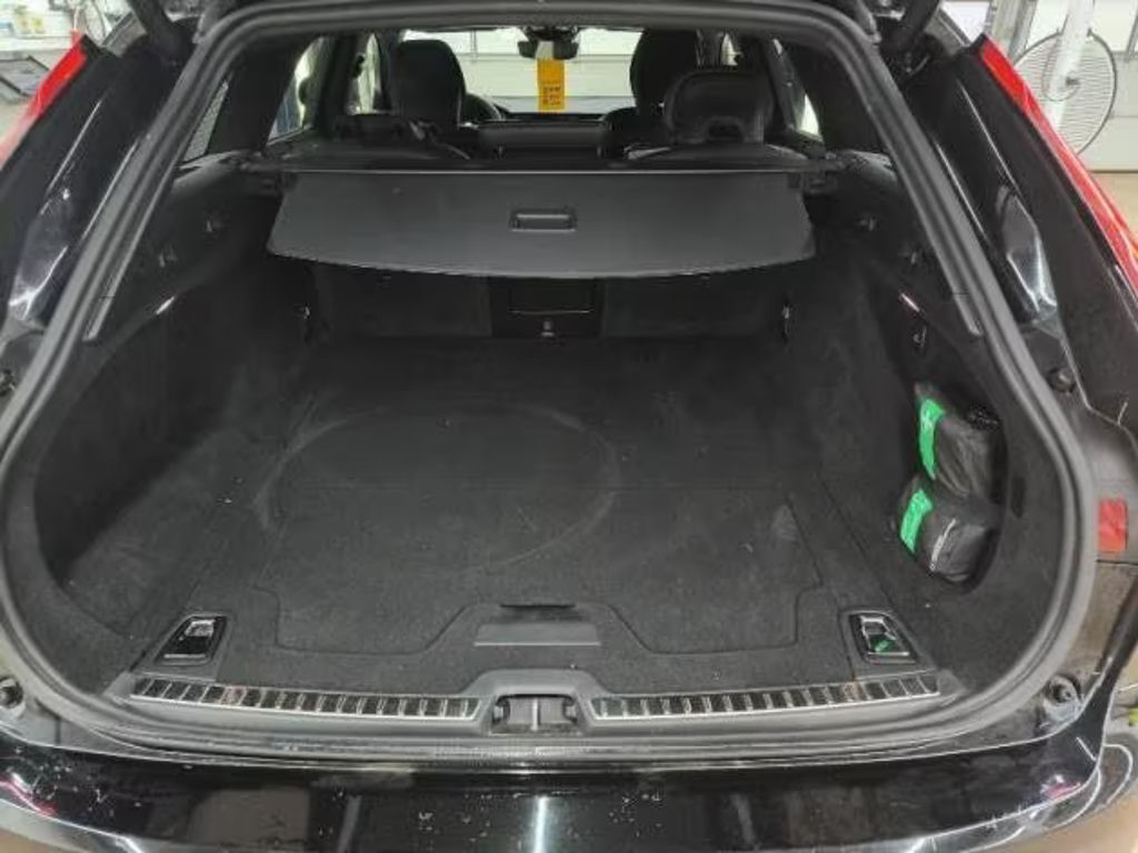 Volvo V90 Cross Country