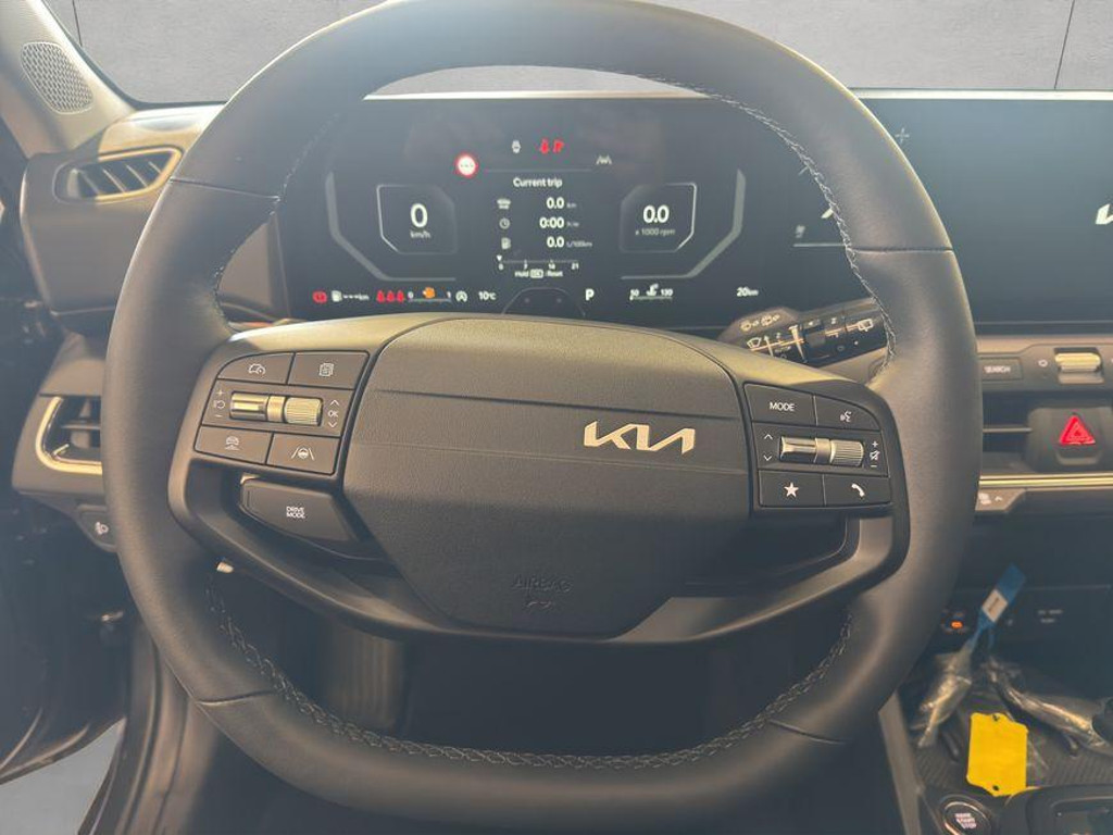 Kia K4