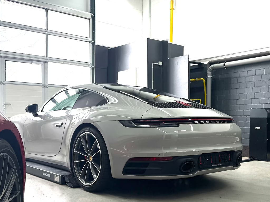 Porsche 992