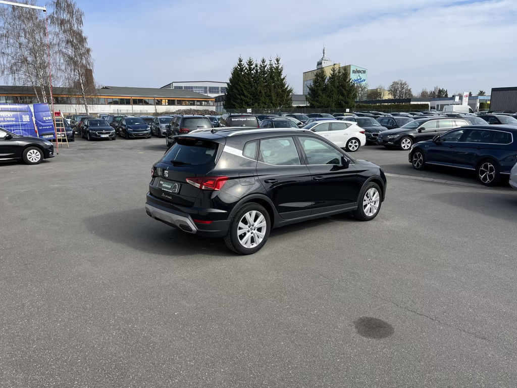Seat Arona