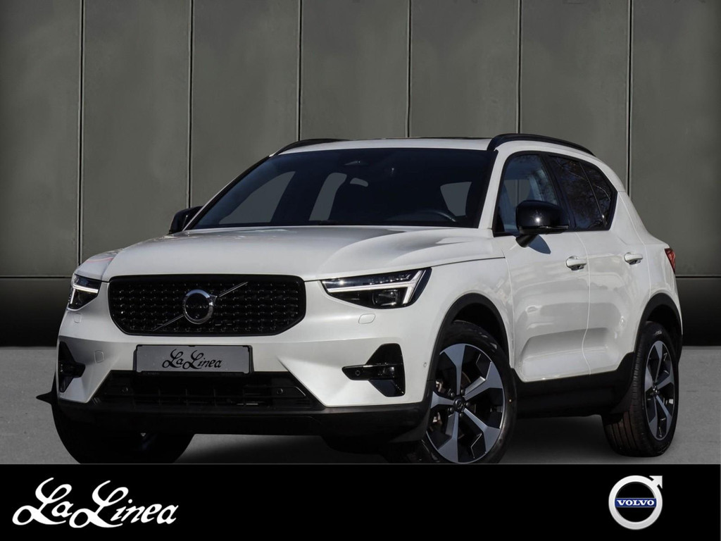 Volvo XC40 Plus Dark
