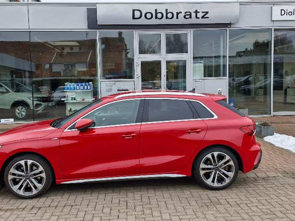 Audi A3 Sportback Sedan S-Line