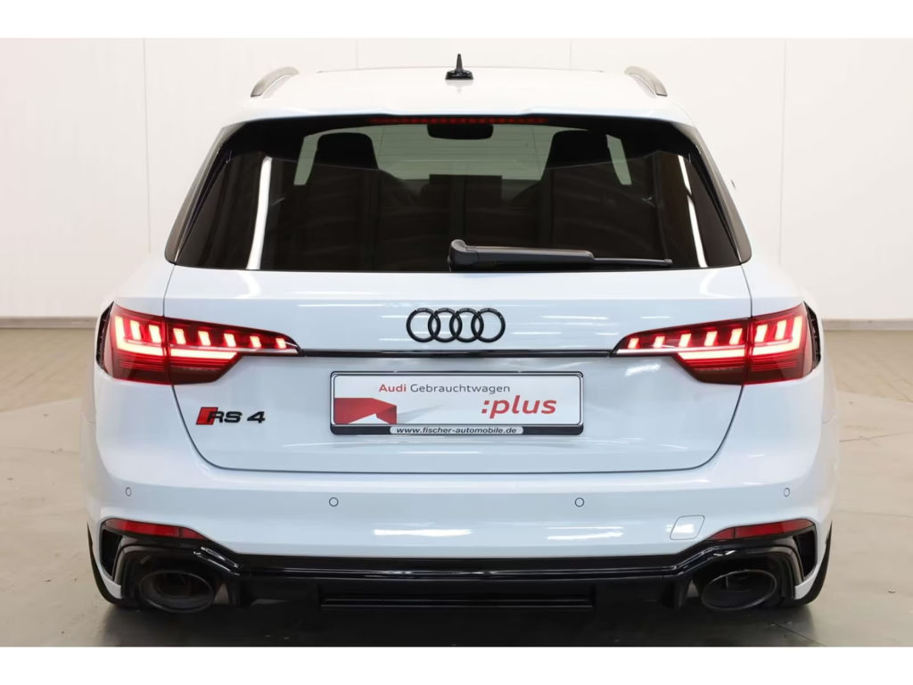 Audi RS4