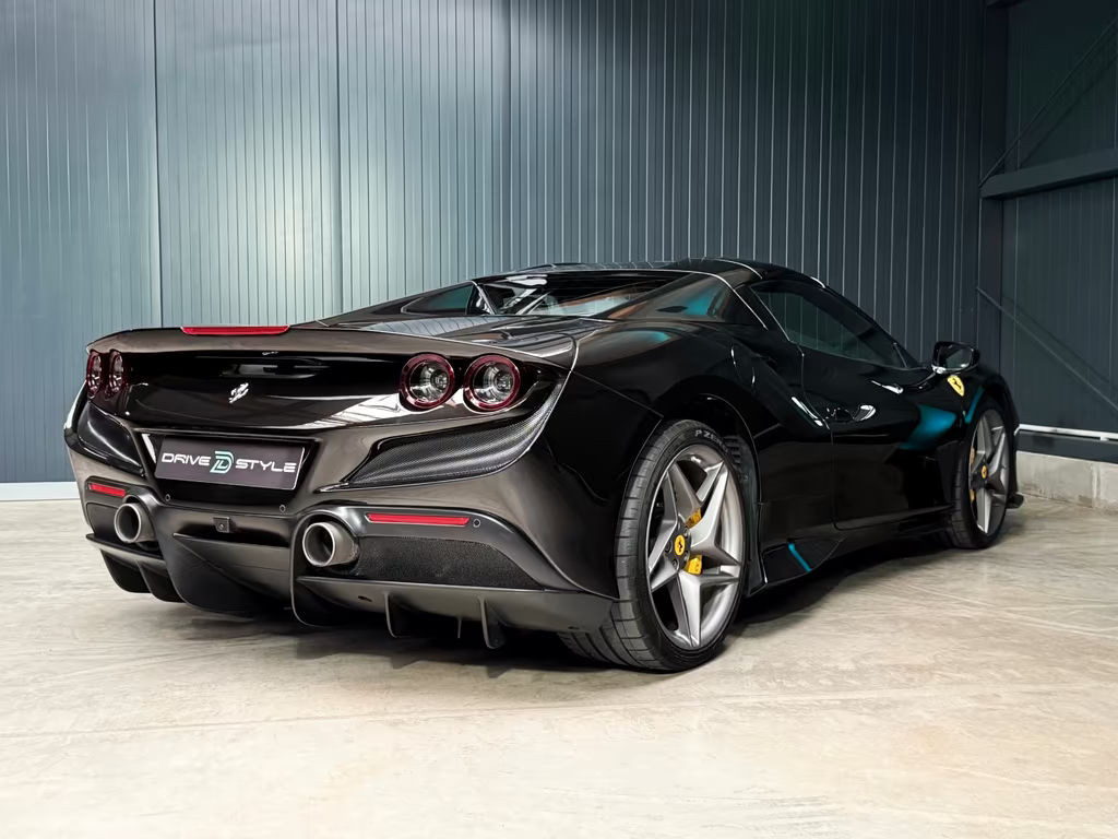 Ferrari F8