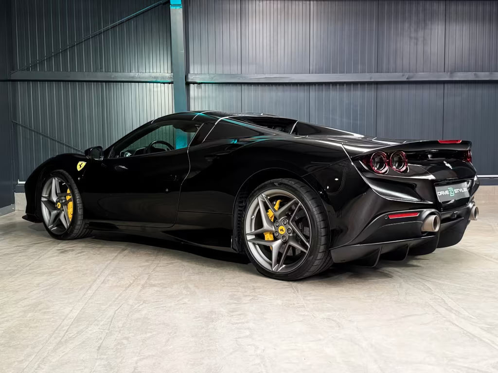 Ferrari F8