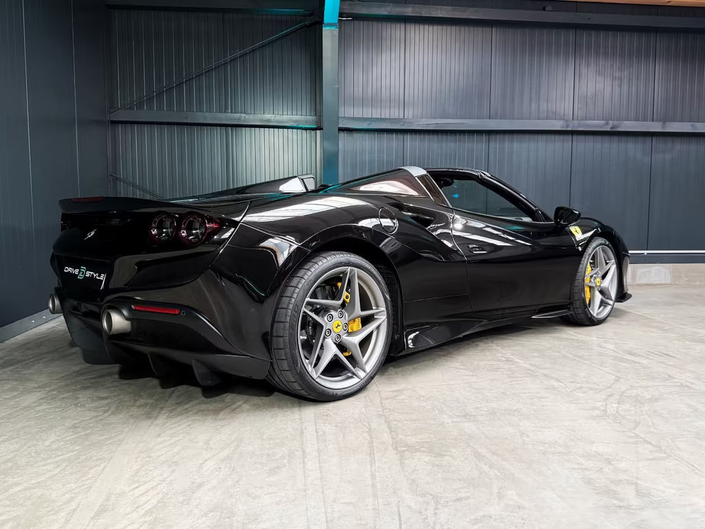 Ferrari F8