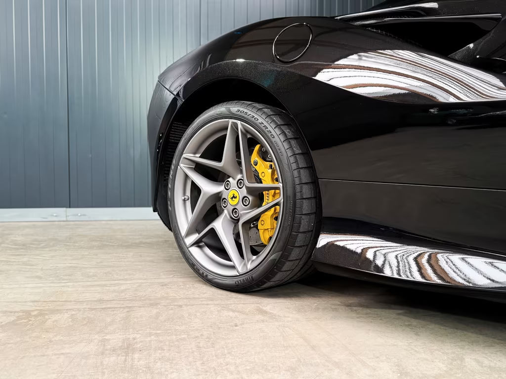 Ferrari F8