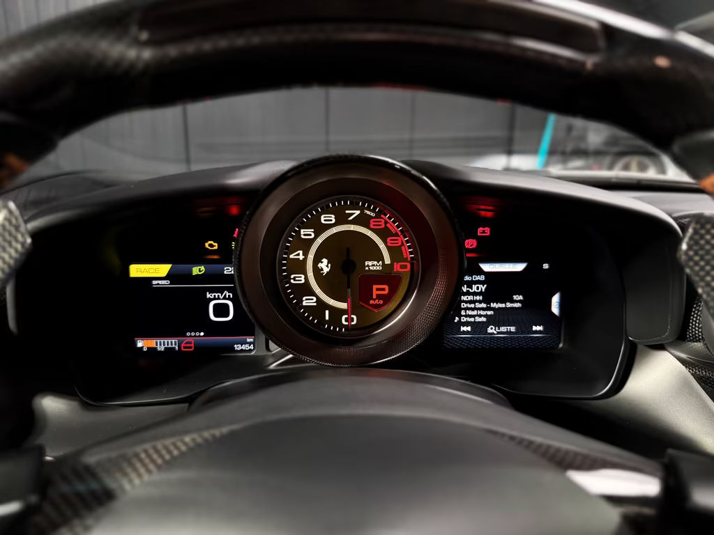 Ferrari F8