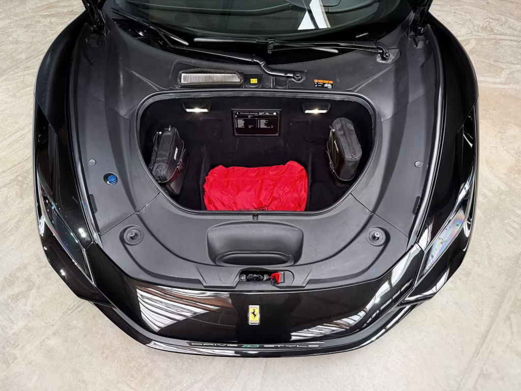 Ferrari F8