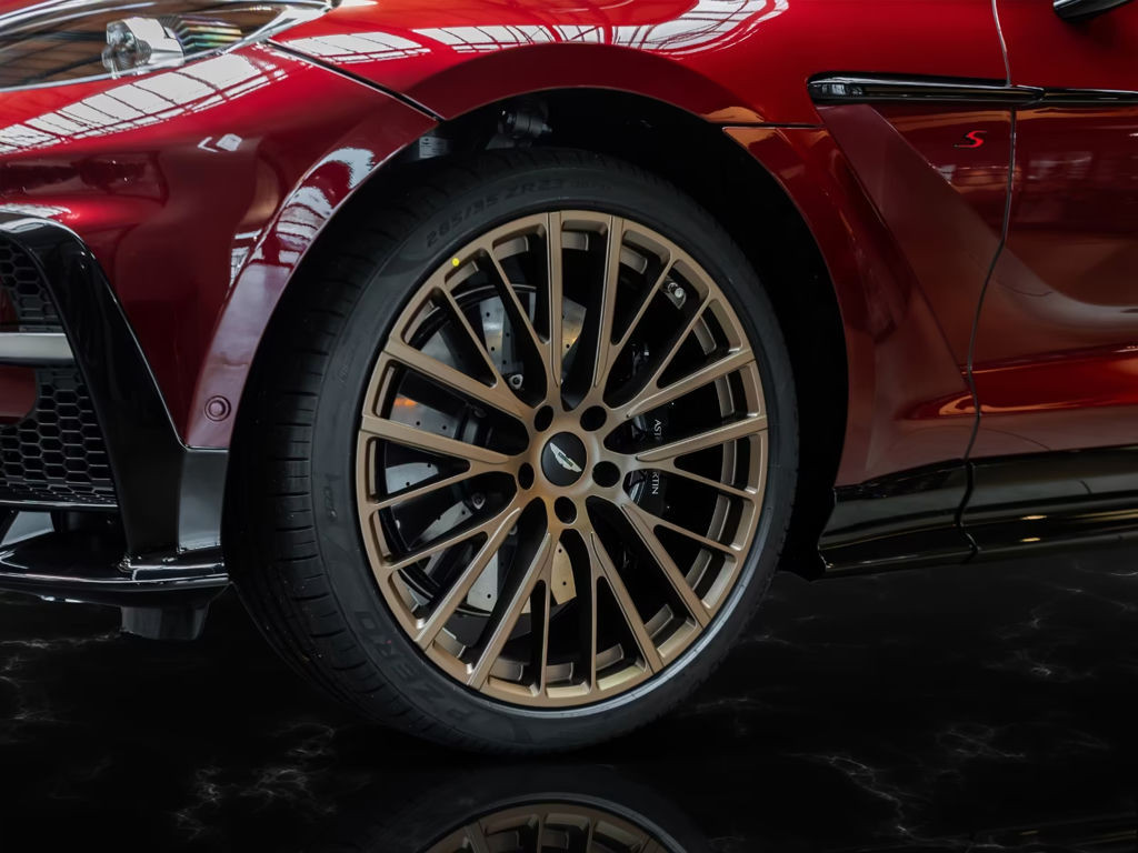 Aston Martin DBX