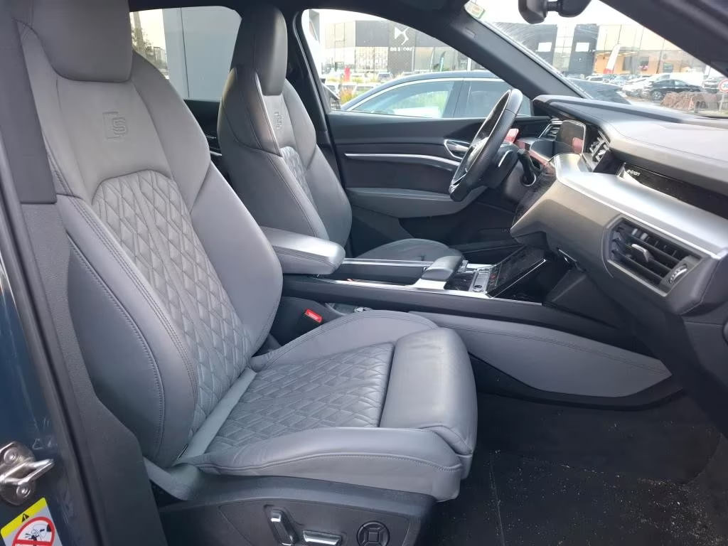 Audi Q8 e-tron
