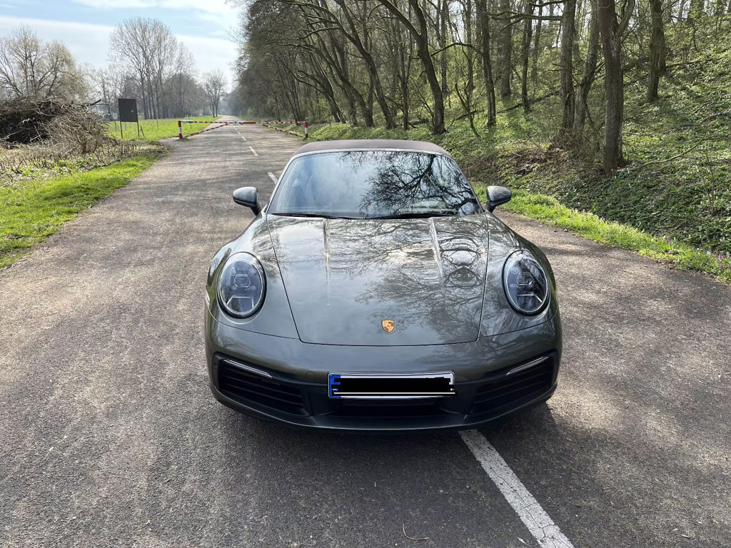 Porsche 992