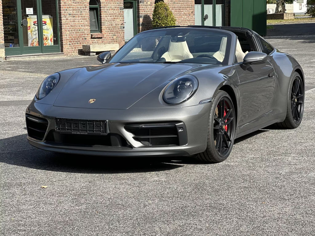 Porsche 992
