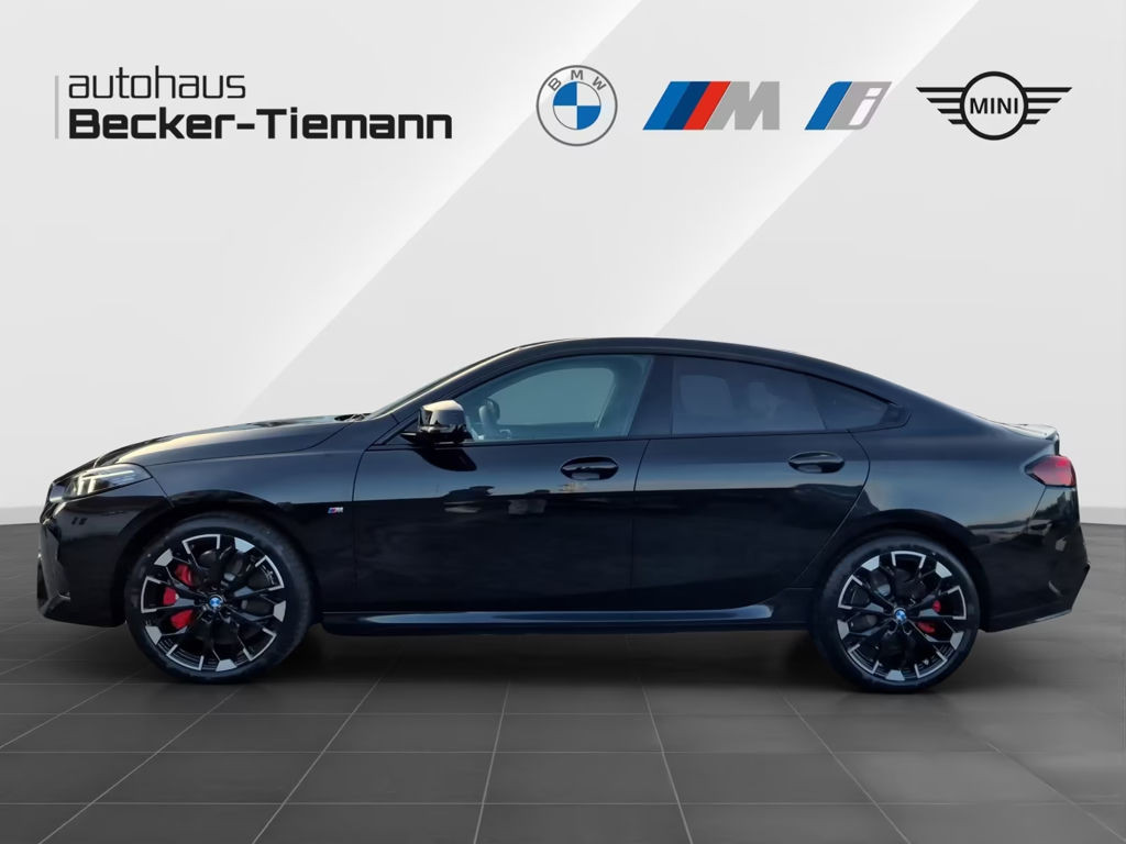 BMW M235