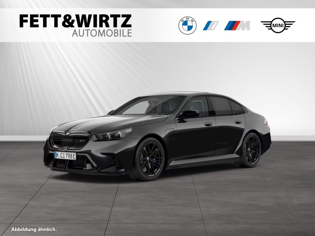 BMW M5 Sedan