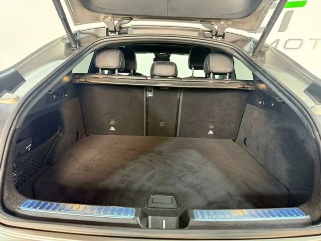 Mercedes-Benz GLC-Klasse GLC 300 4MATIC AMG Line Coupé GLC 300 e