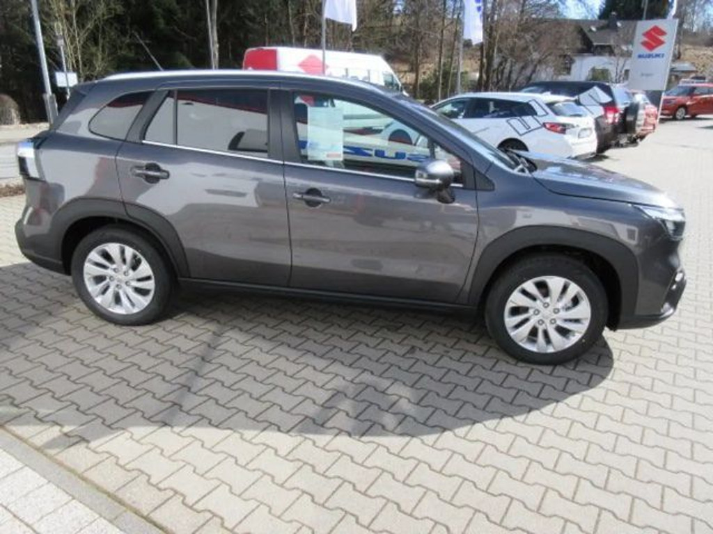Suzuki S-Cross