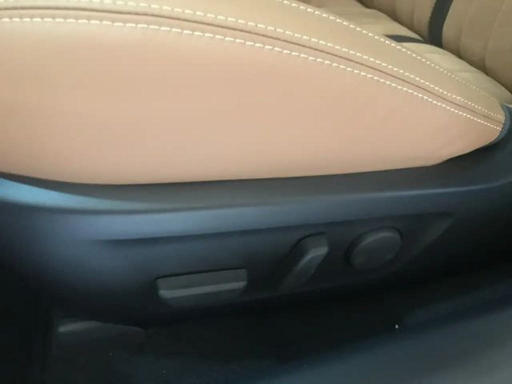 Mazda 6e