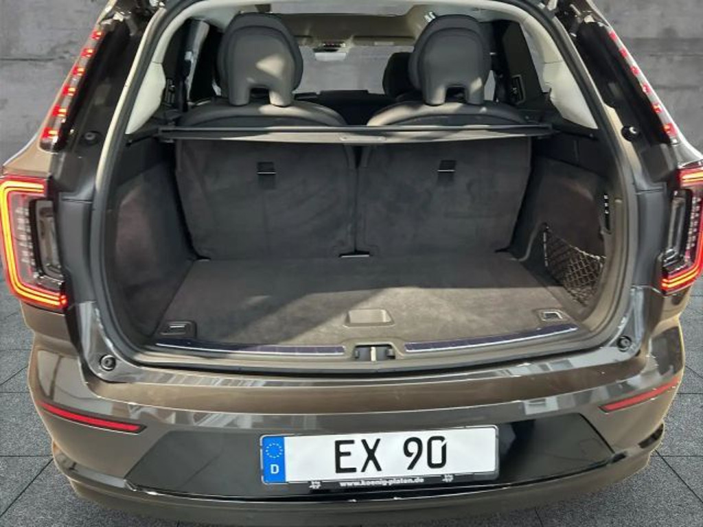 Volvo EX90
