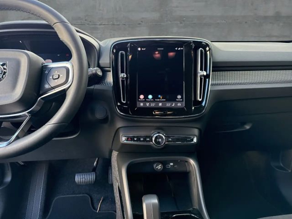 Volvo EX40