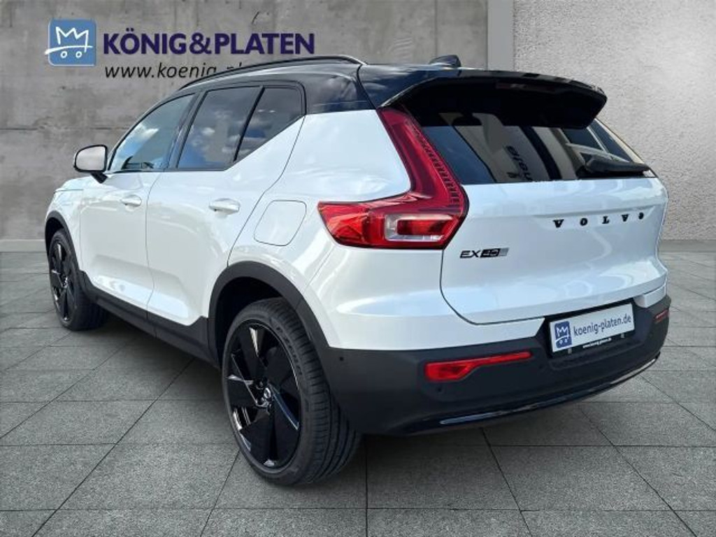 Volvo EX40
