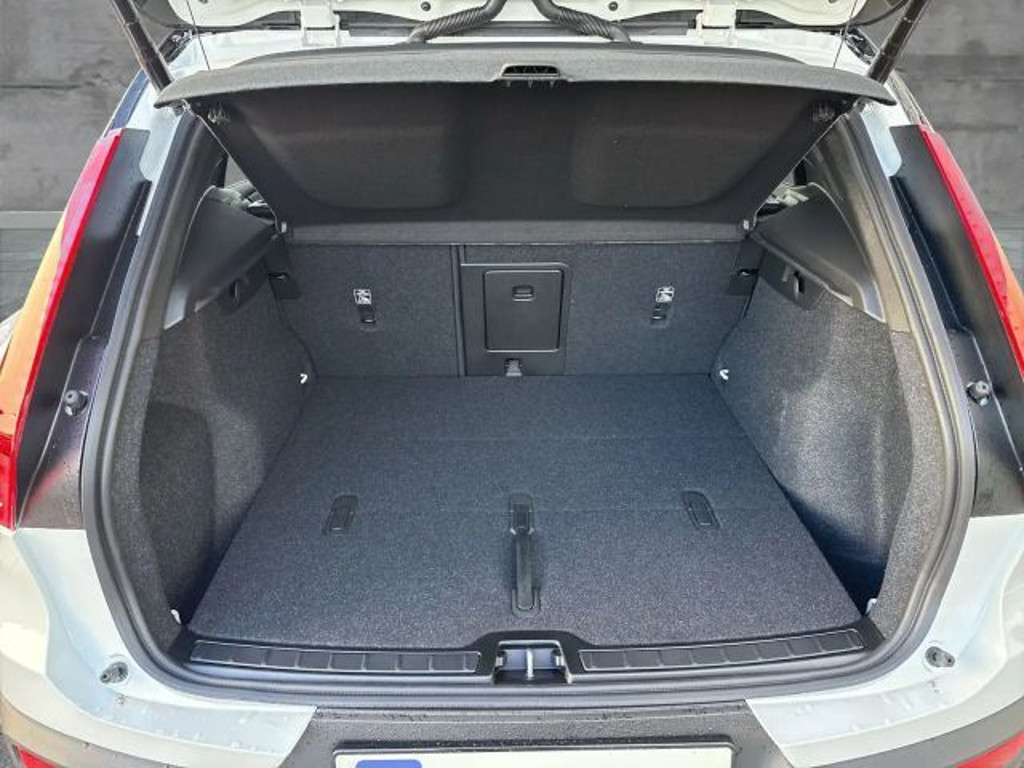 Volvo EX40