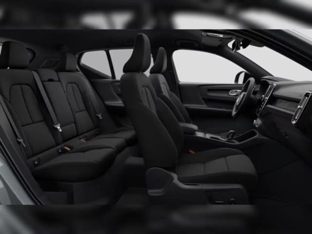 Volvo EX40