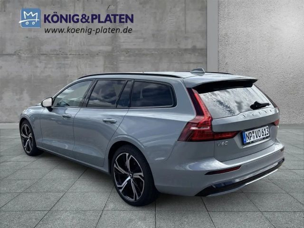 Volvo V60 Plus Dark