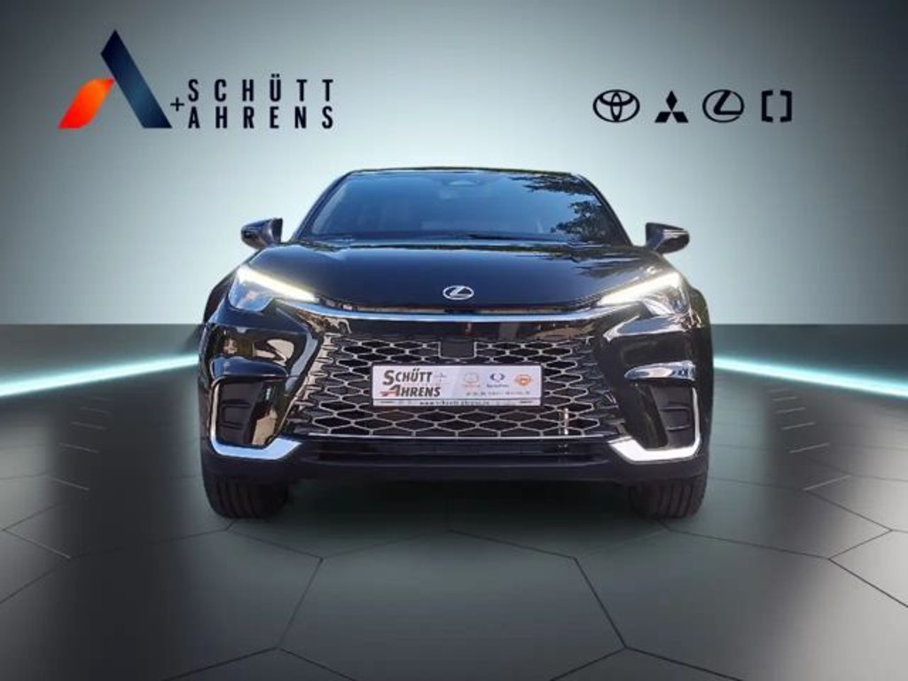 Lexus LBX