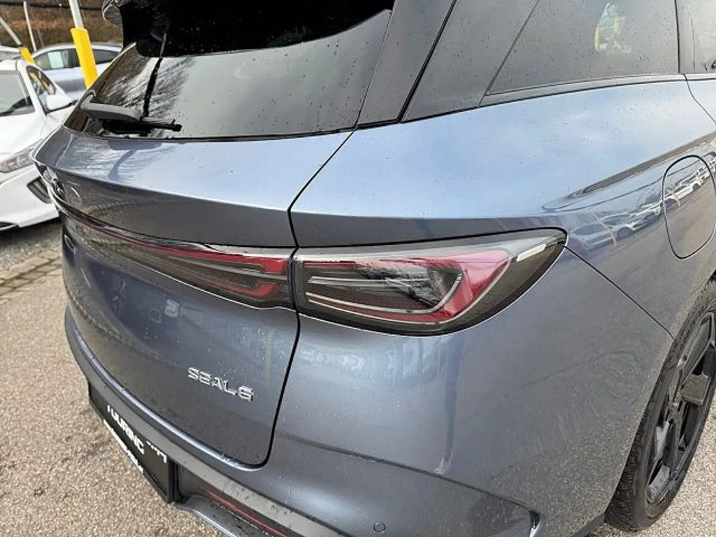 BYD Seal 6