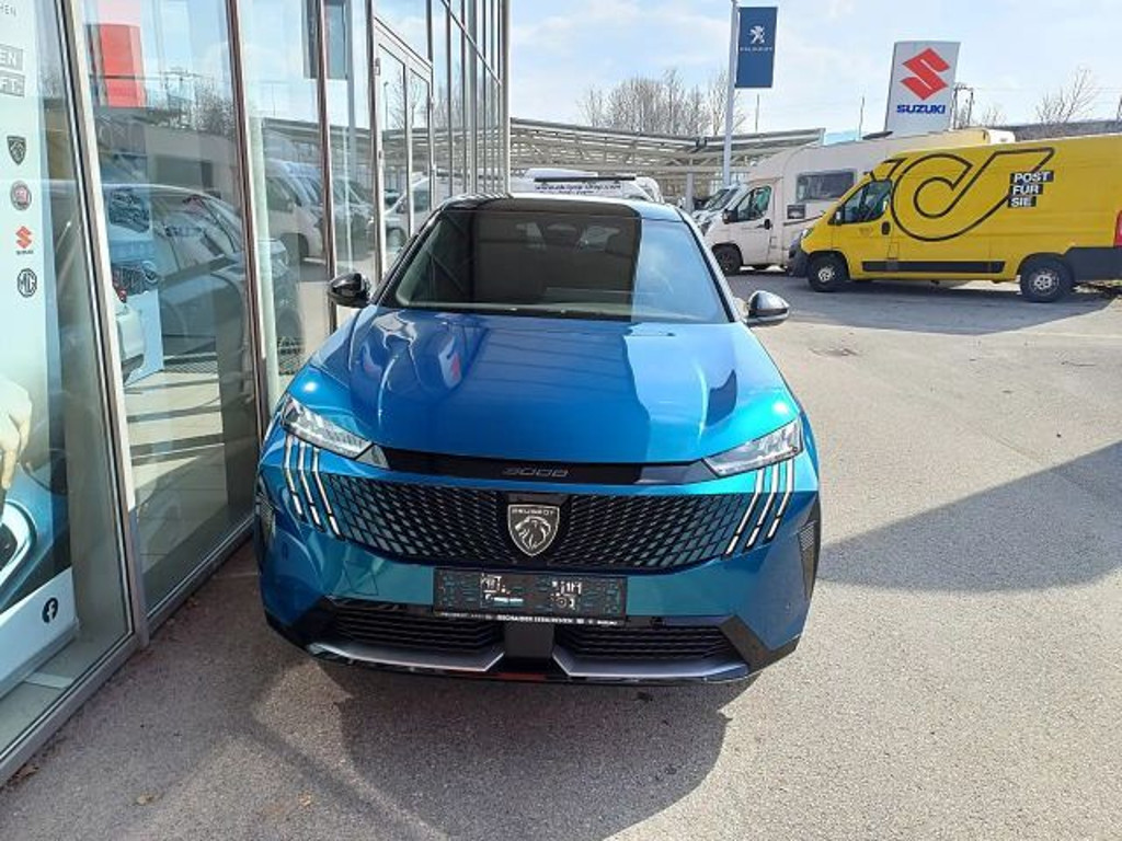 Peugeot E-3008