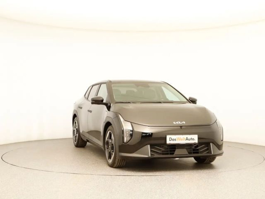 Kia EV4 Plus Earth Fastback