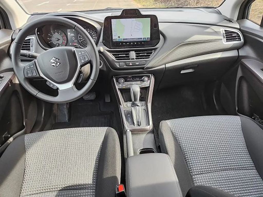 Suzuki S-Cross