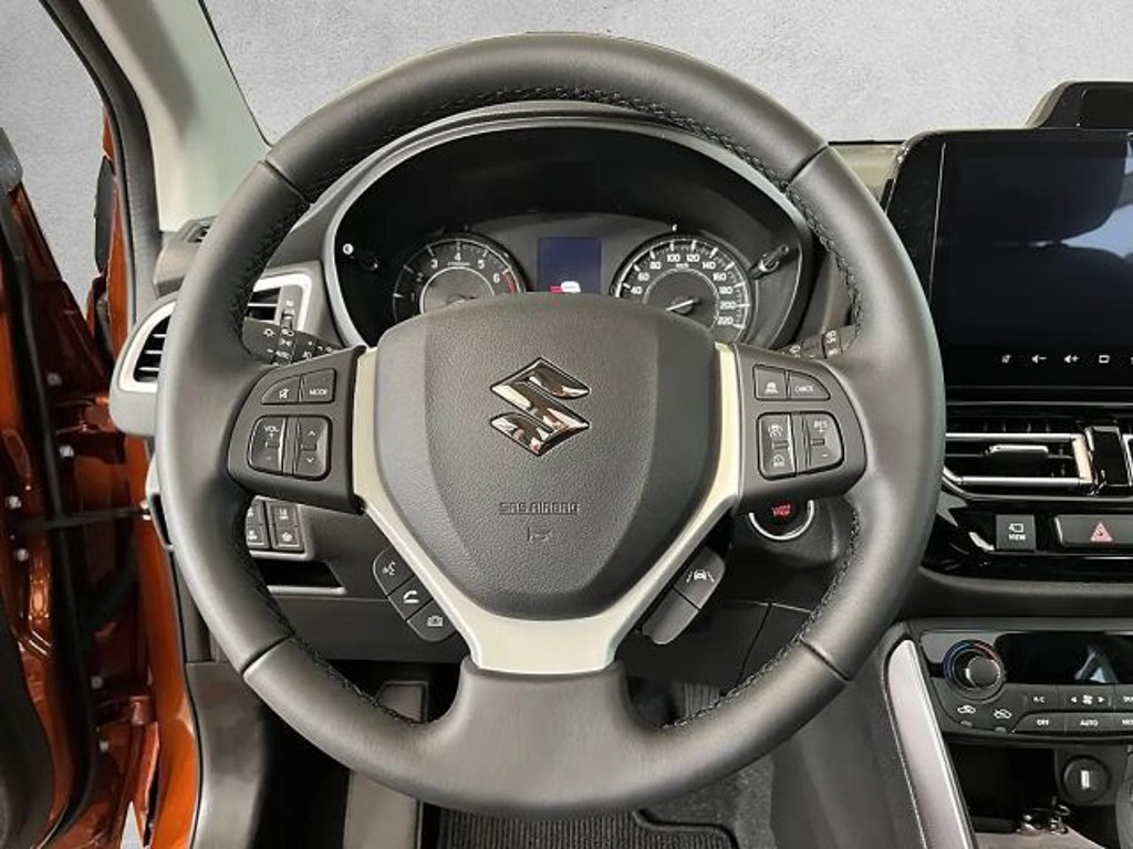 Suzuki S-Cross
