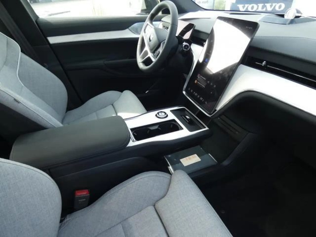 Volvo EX90