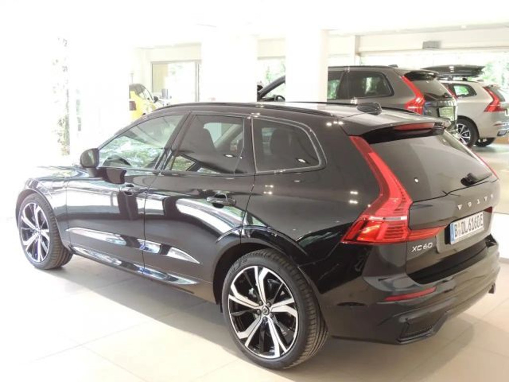 Volvo XC60 AWD T6 Recharge Plus Dark