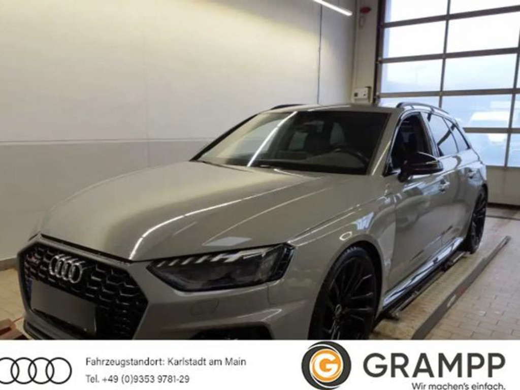 Audi RS4 +MATRIX-LED+KAMERA+VIRTUAL+MASSAGE+