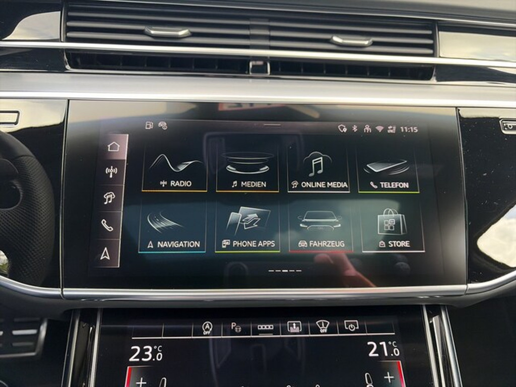 Audi S8