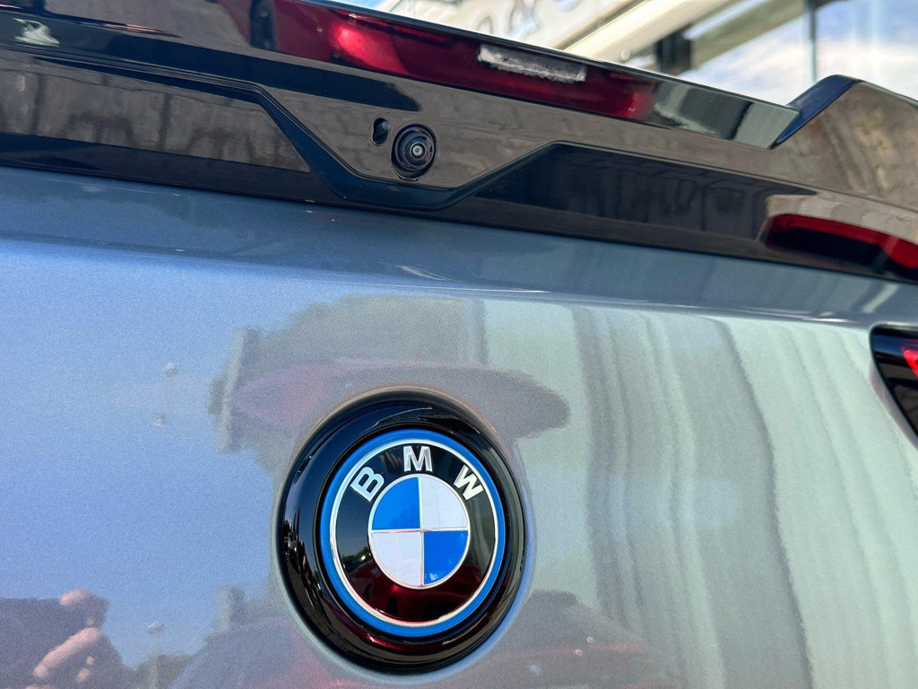 BMW iX2