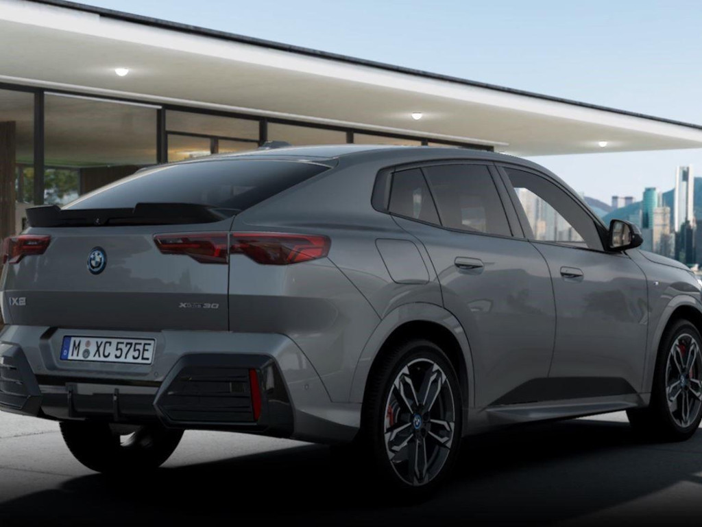 BMW iX2