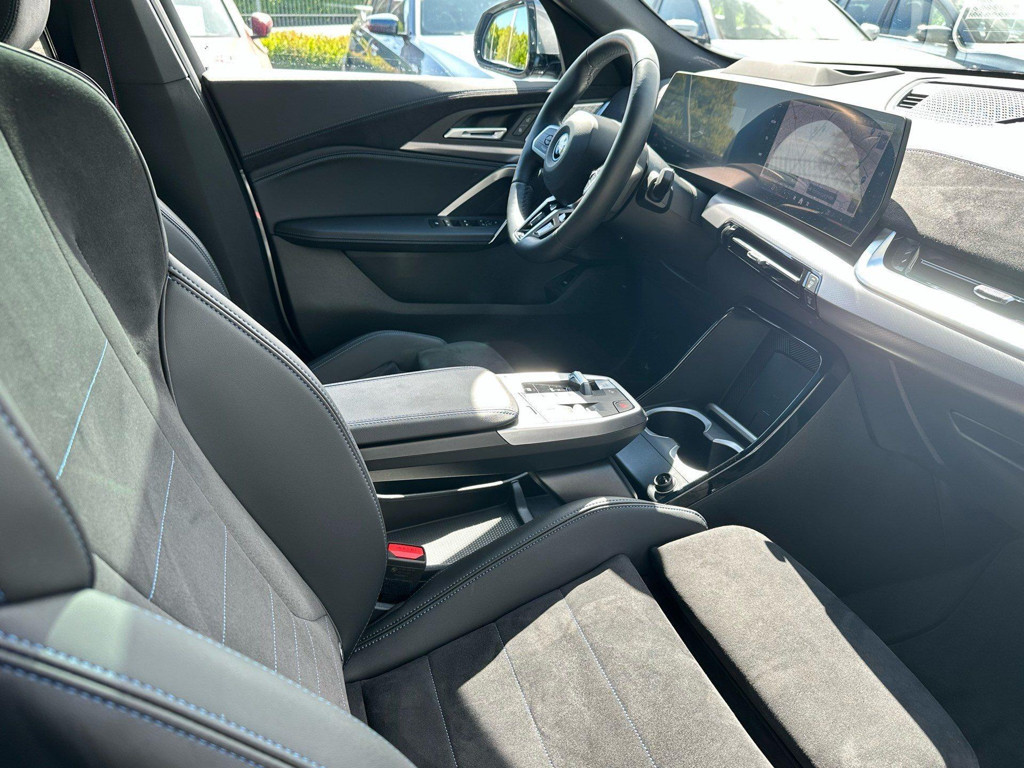 BMW iX2