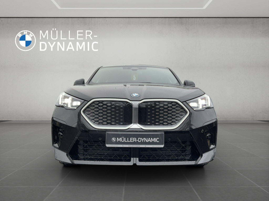 BMW iX2