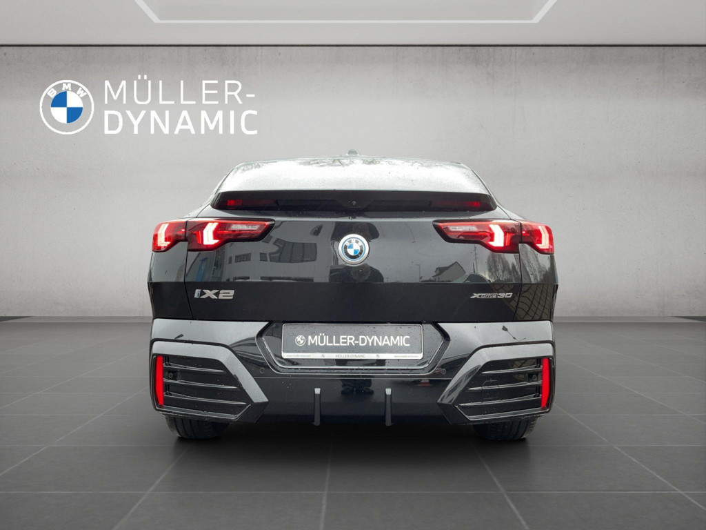 BMW iX2