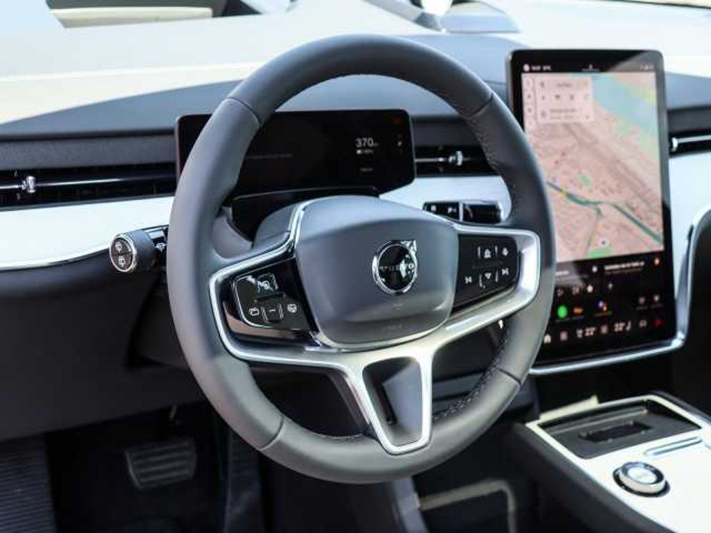 Volvo EX90