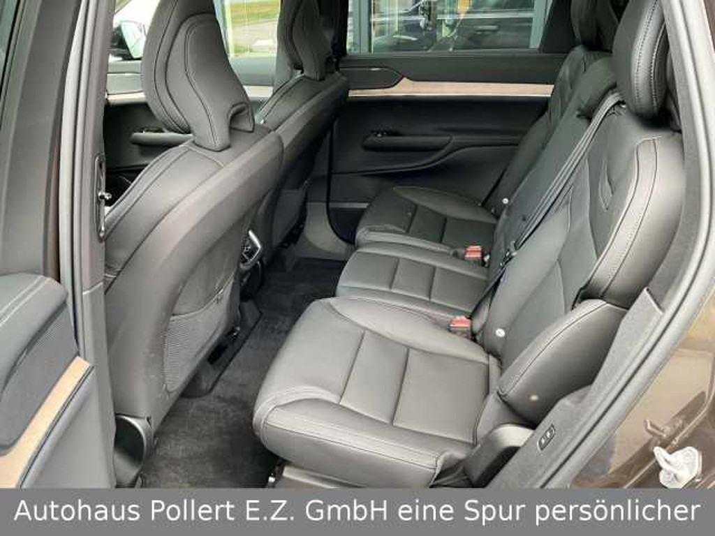 Volvo EX90
