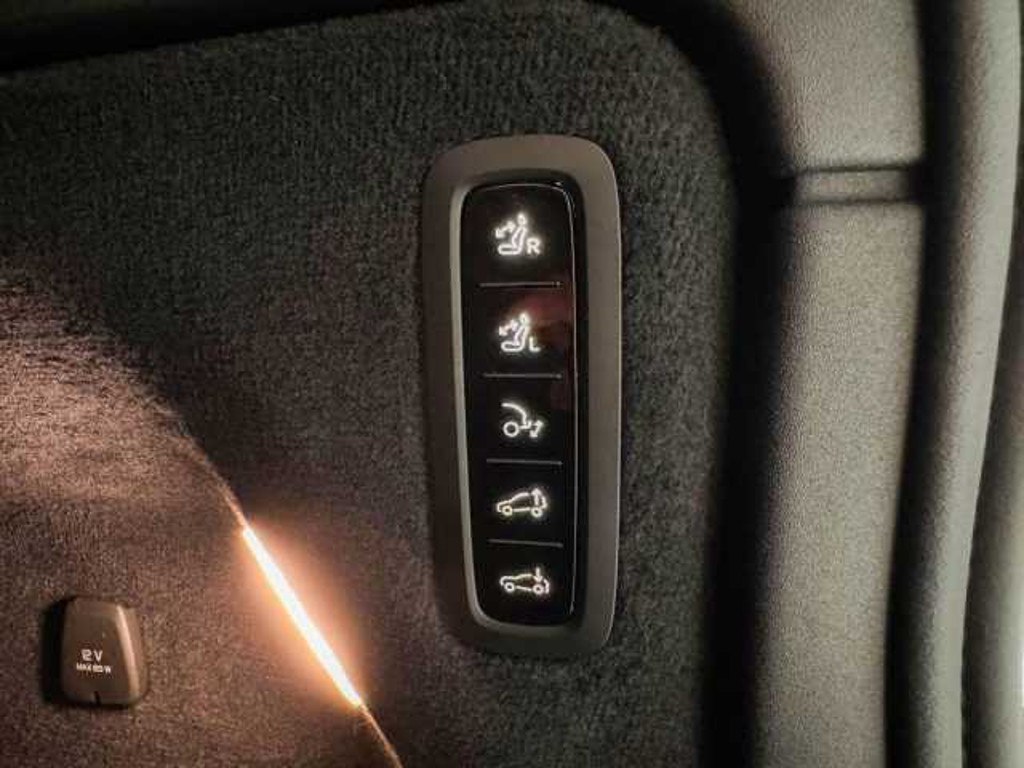 Volvo EX90