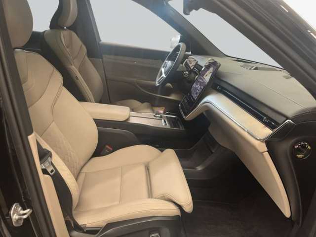 Volvo EX90