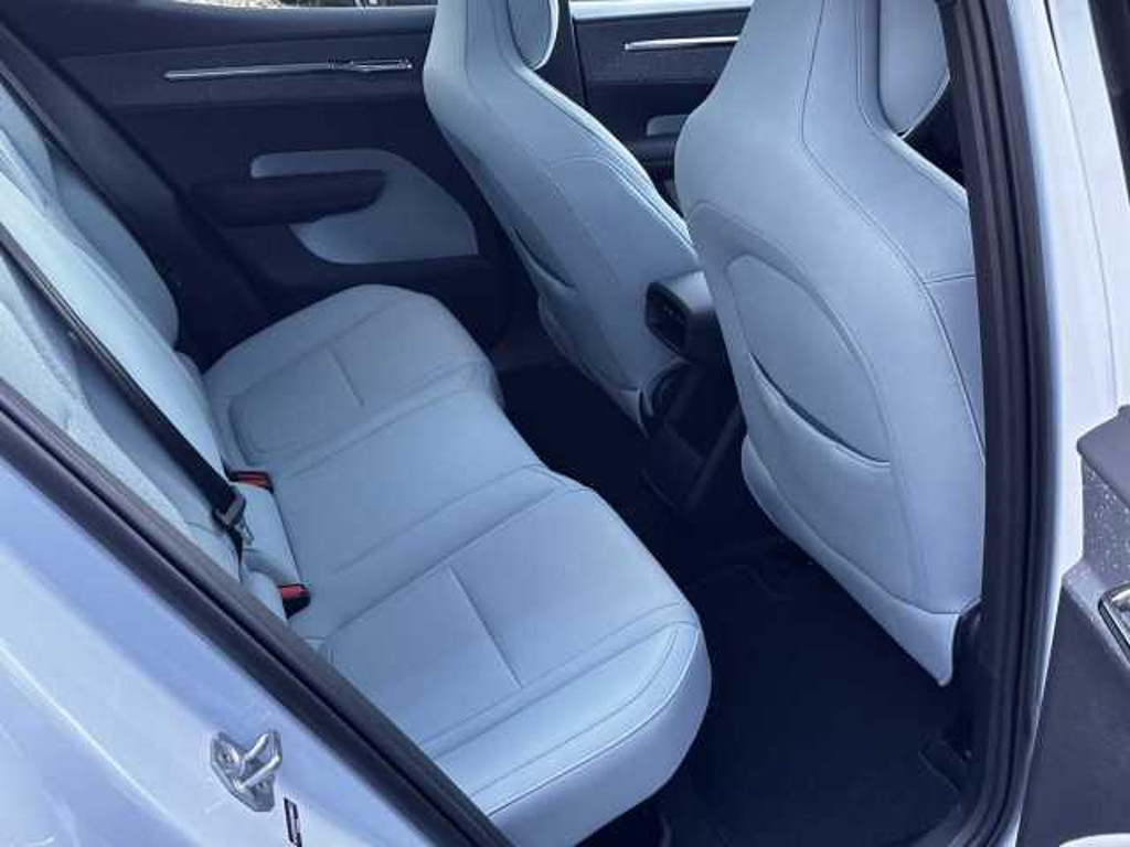 Volvo EX30