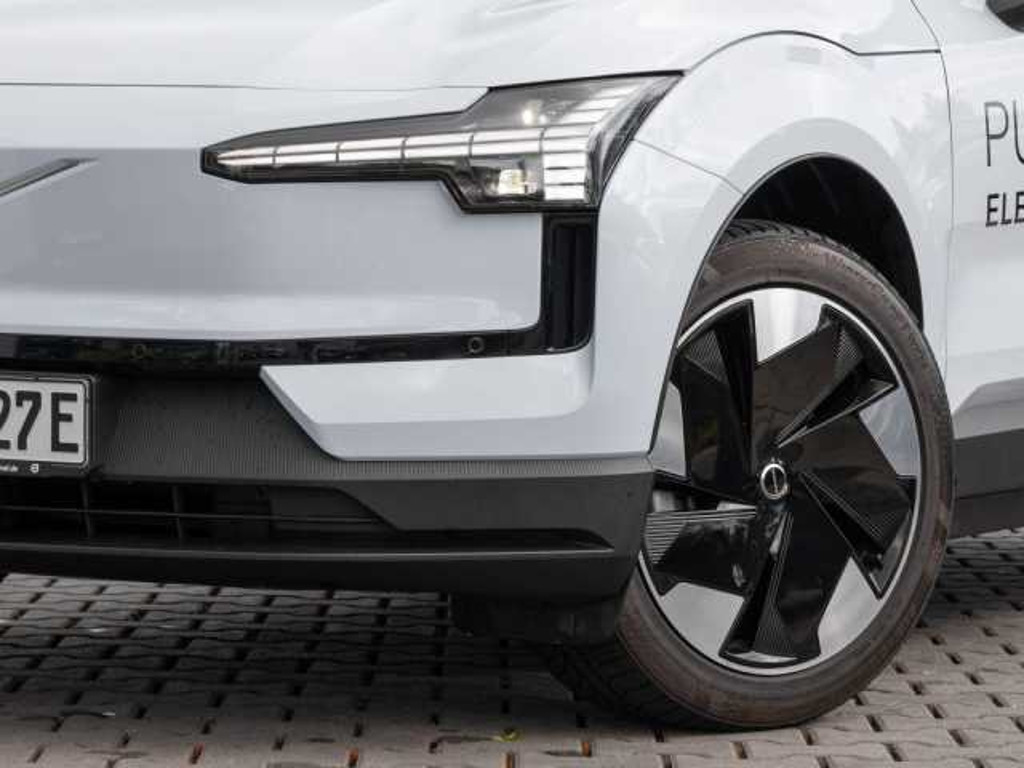 Volvo EX30